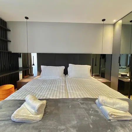 Gran Capital - Vodolei Park, Free Parking Apartman *